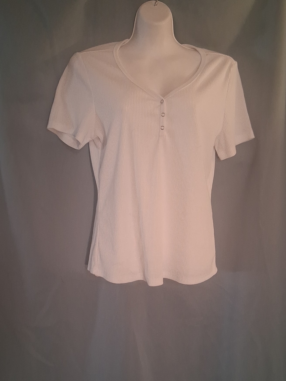 Women’s Cream Ribbed Short-Sleeve Henley Top